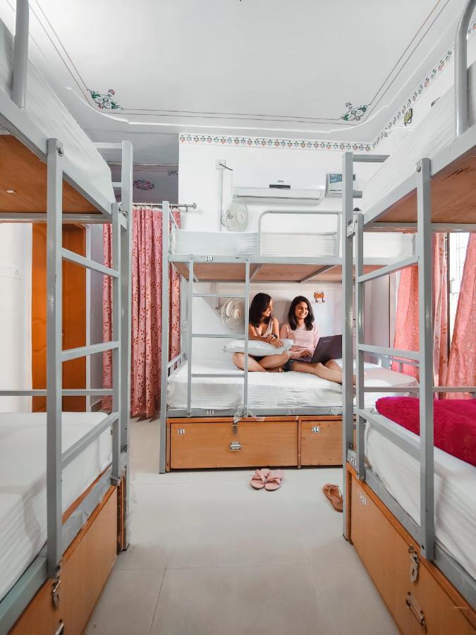 Musafir Hostel Удайпур Экстерьер фото
