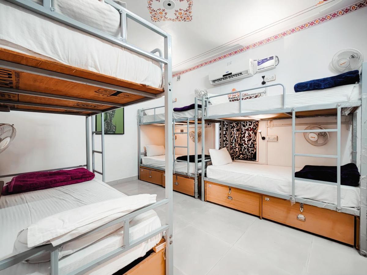 Musafir Hostel Удайпур Экстерьер фото
