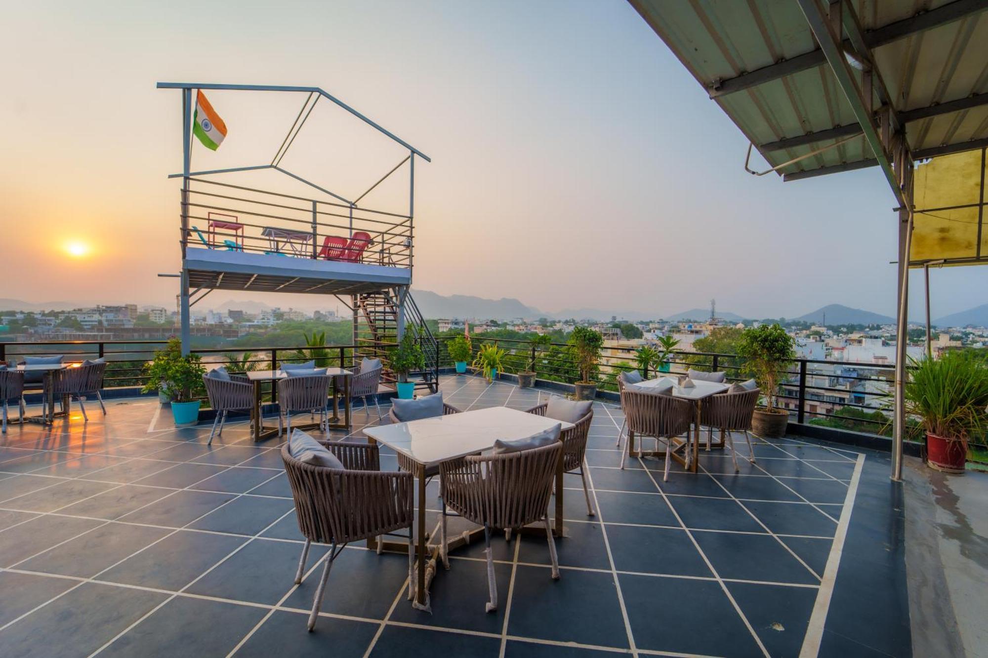 Musafir Hostel Удайпур Экстерьер фото